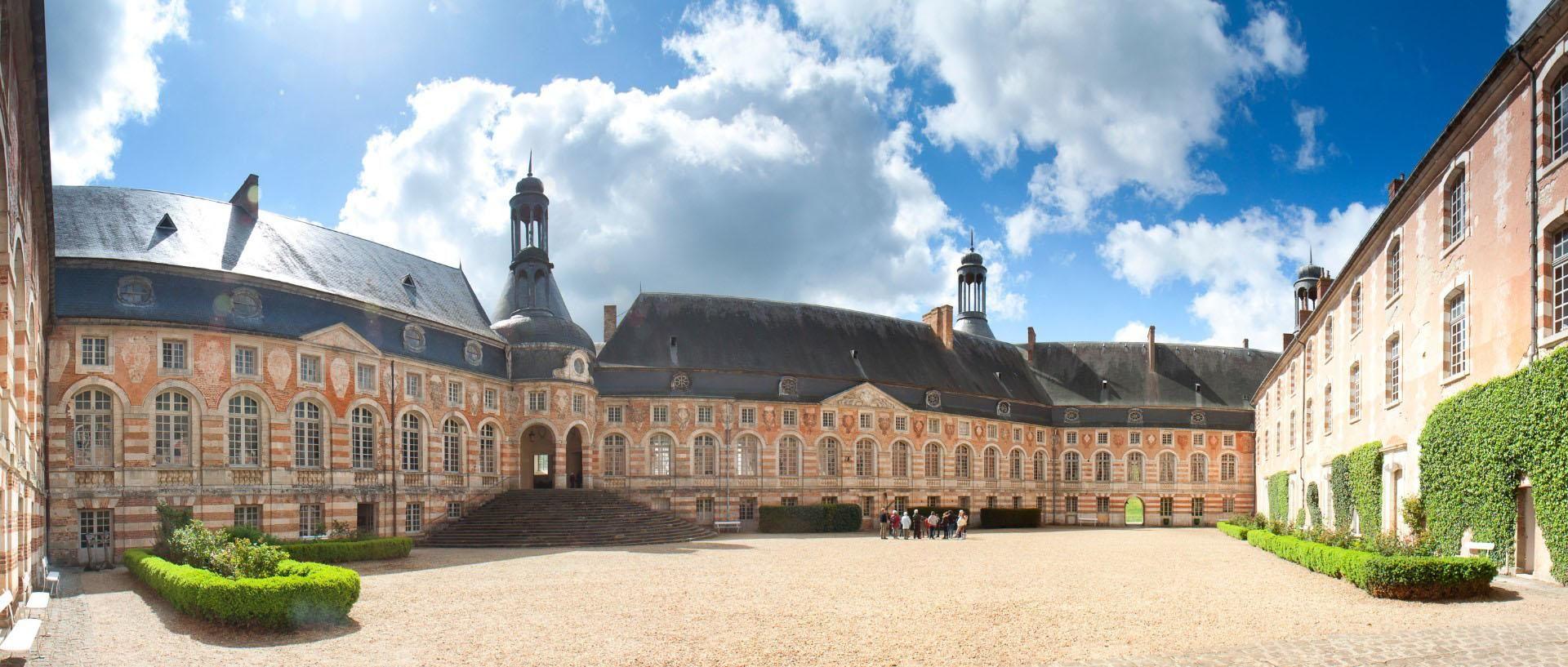 Château de Saint-Fargeau